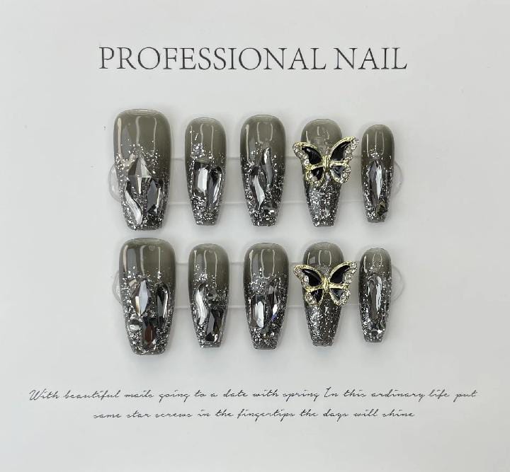 Lavish 12-Piece Artificial Nail Set – Elegant & Ready-to-Wear Nails