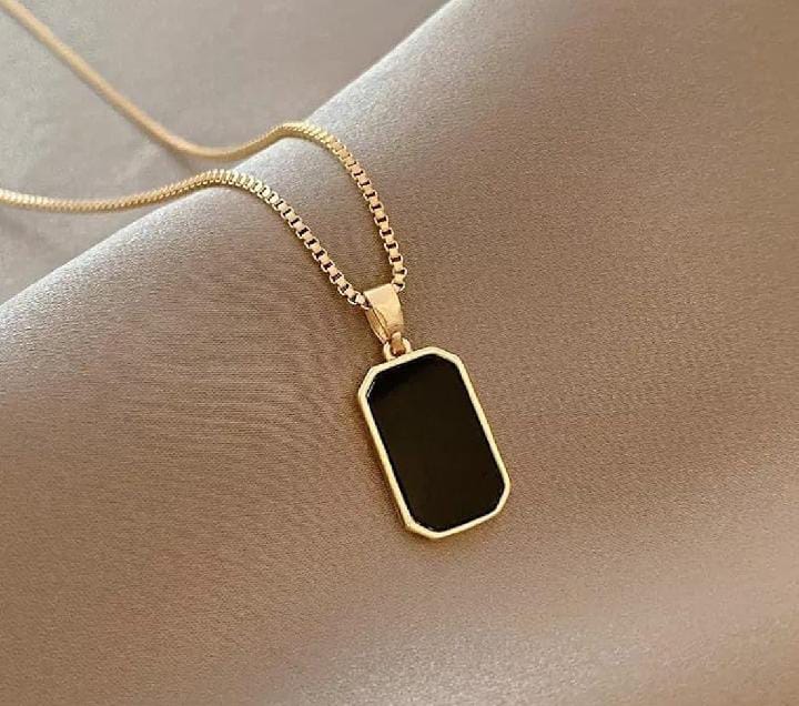 Men's & Girls Black Stone Pendant Necklace – Gold Chain