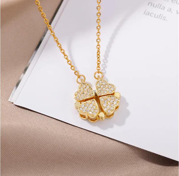 Four-Leaf Clover Pendant Necklace – Gold with Crystal Detailing