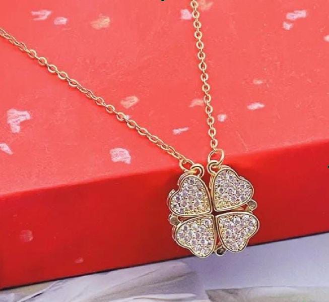 Four-Leaf Clover Pendant Necklace – Gold with Crystal Detailing