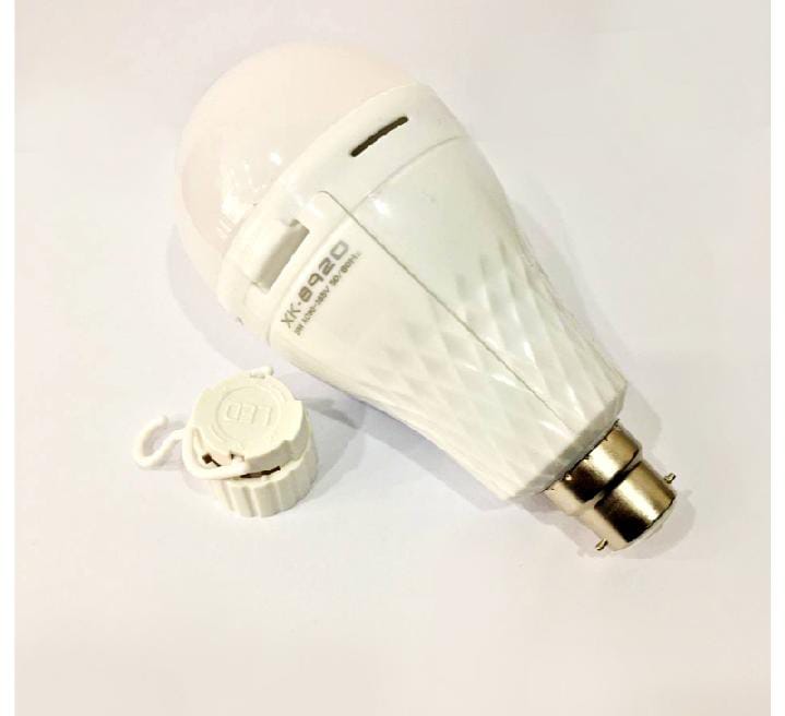 Rechargeable LED Emergency Bulb